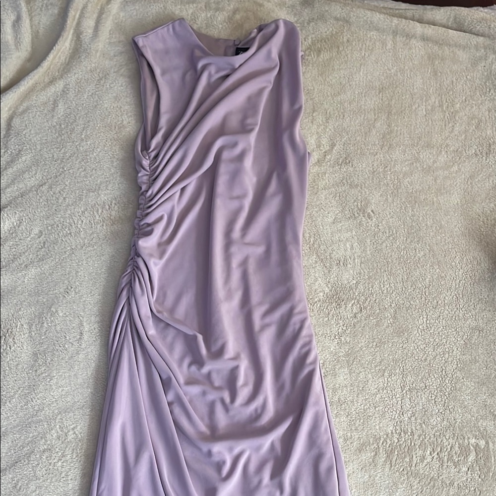 Elegant Lavender Sleeveless Dress